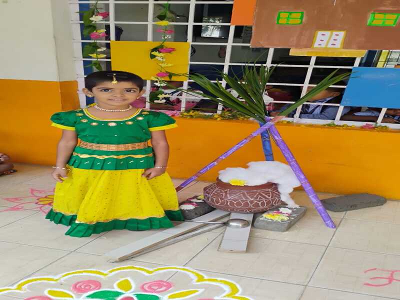 School celebration at Meikandaar